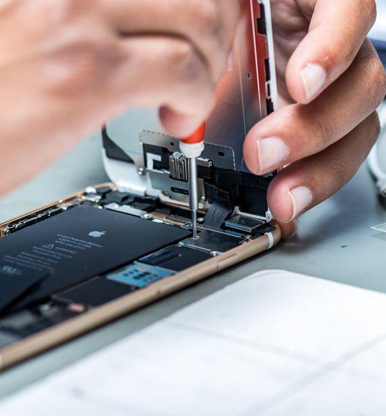 Consider these factors when choosing an iPhone repairs company