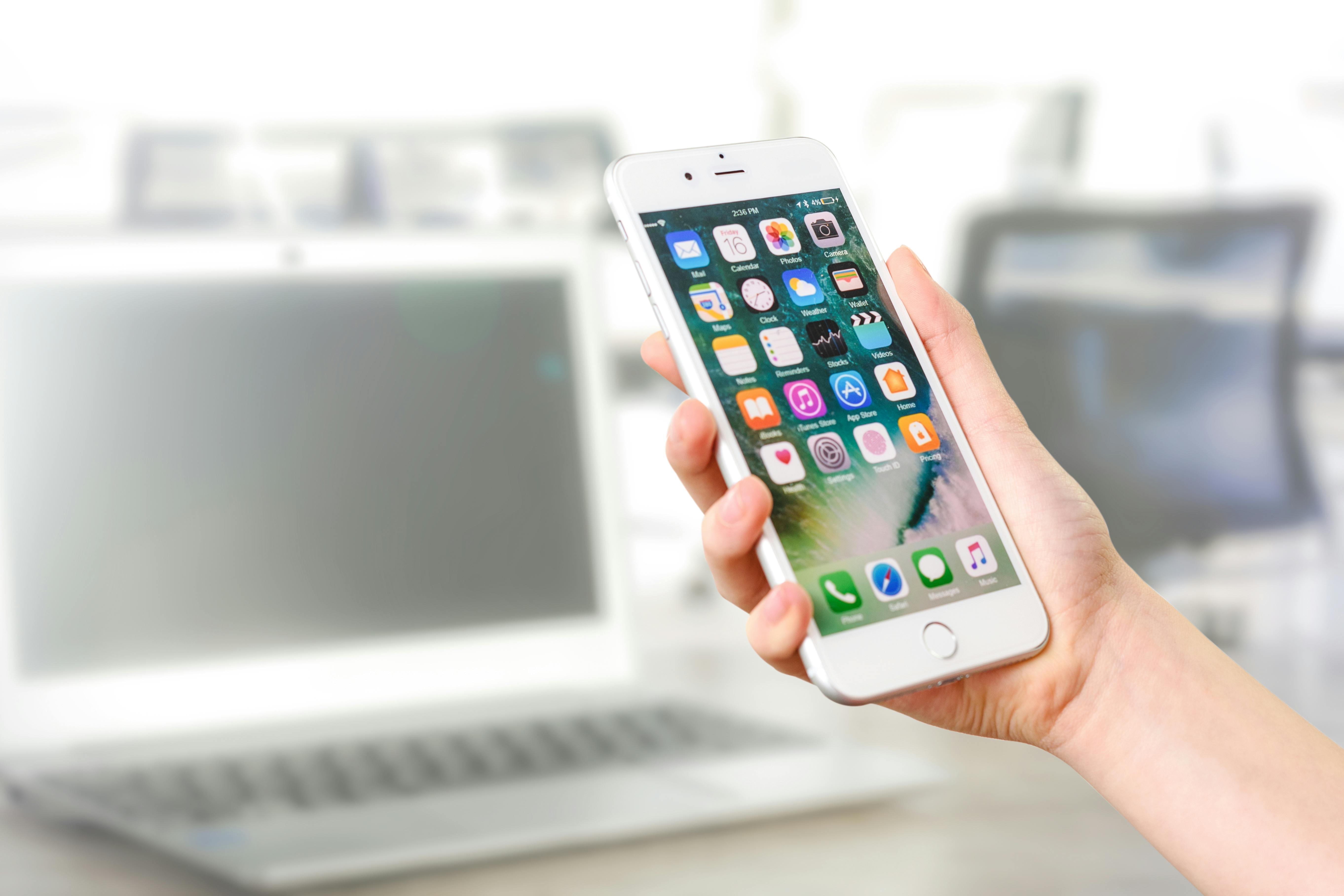 Get Your Apple iPhone Looking Like New Again: Phone Screen Repair Services