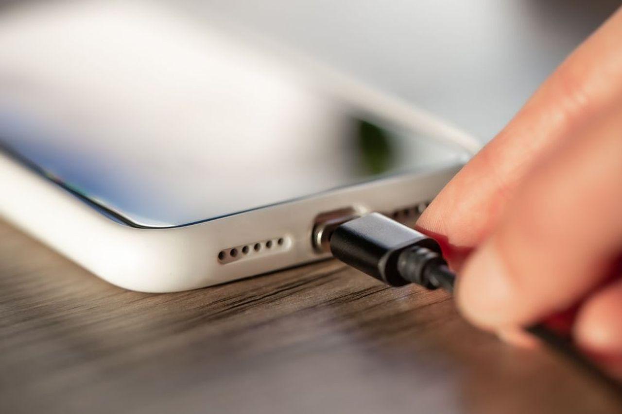 How to Extend the Life of Your iPhone: 15 Pro Tips for Years of Use - RMPT